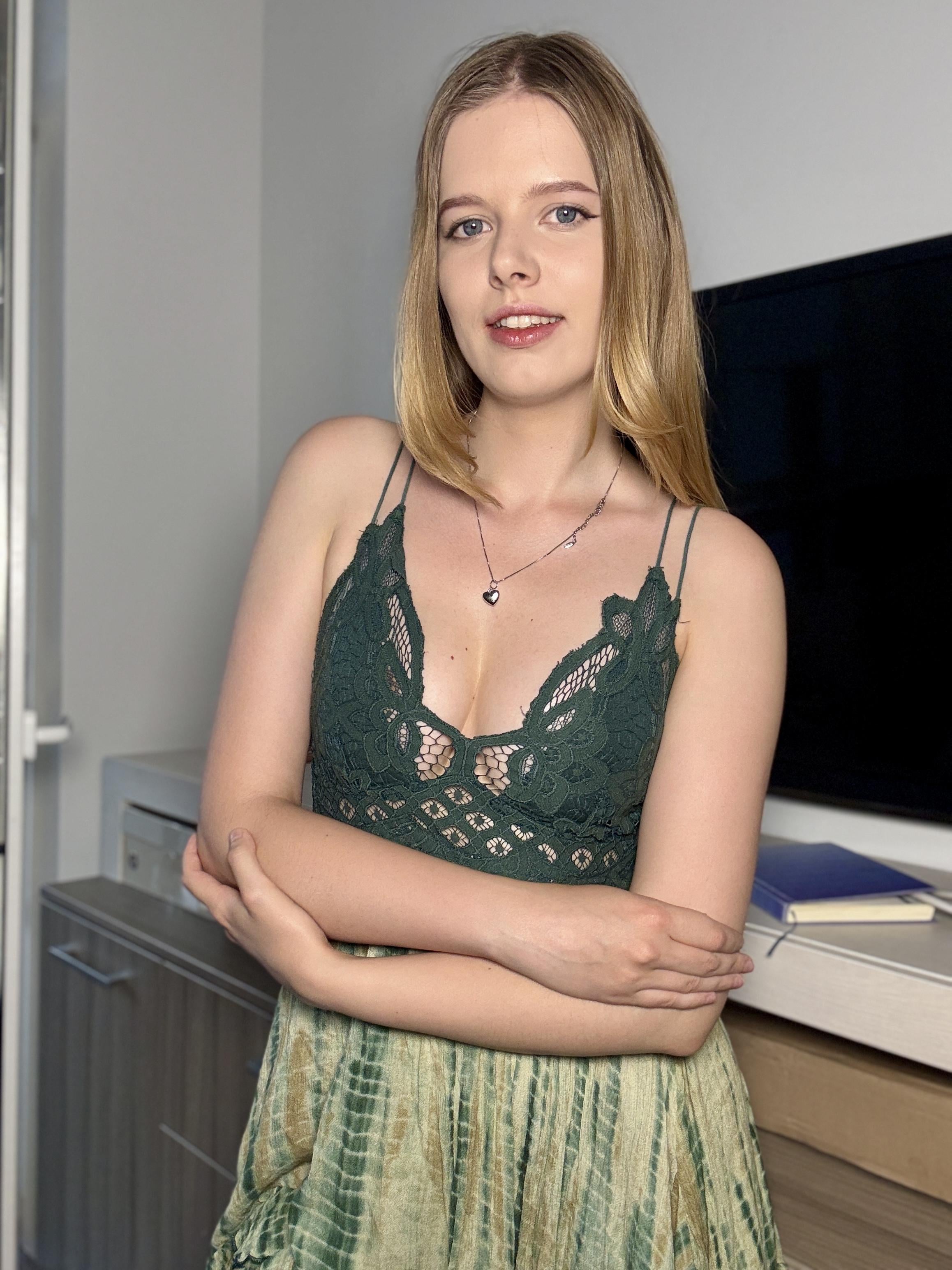 amateur photo cherrylovv undress me# 2(3)