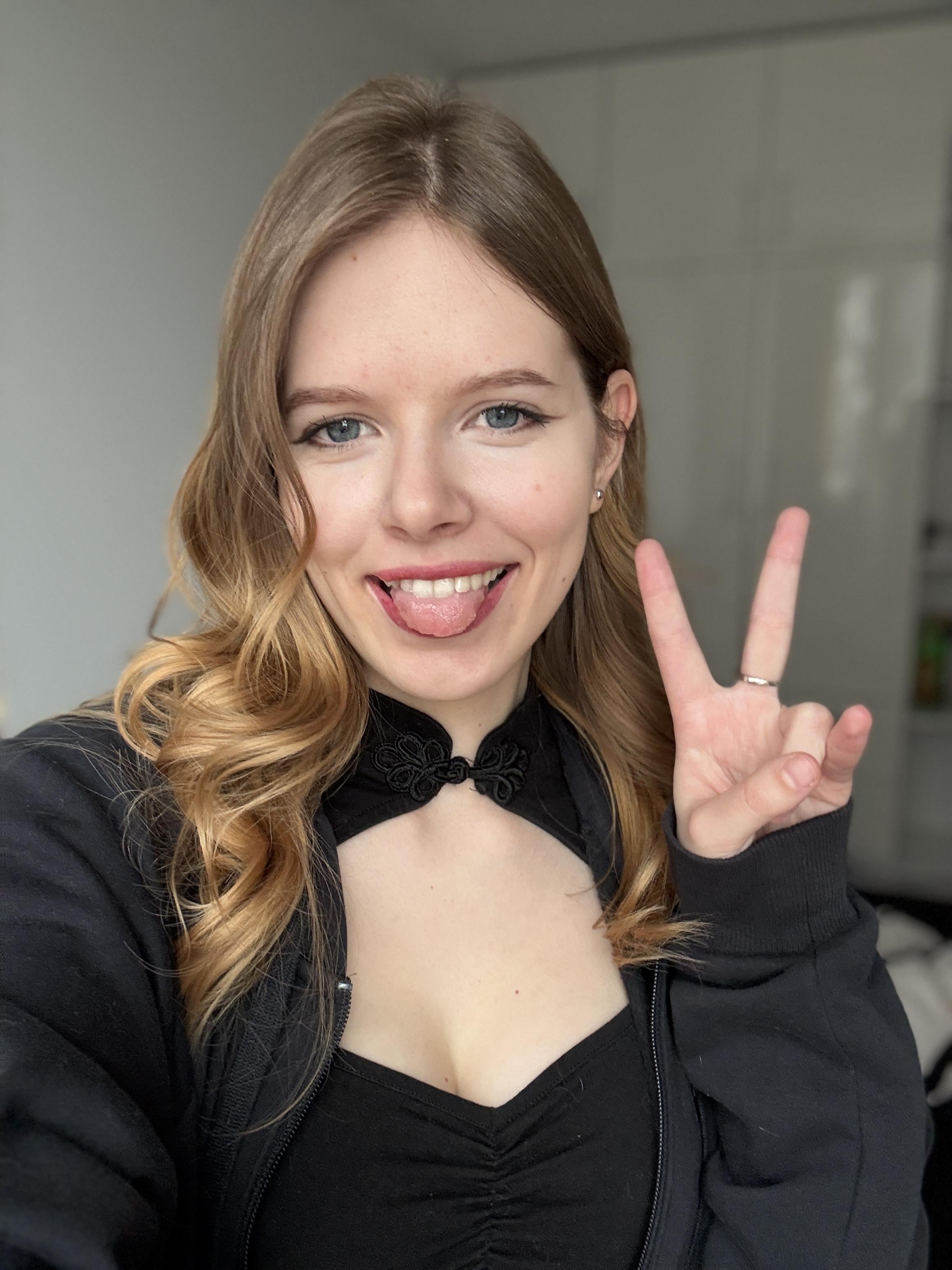 amateur photo cherrylovv undress me# 2(4)