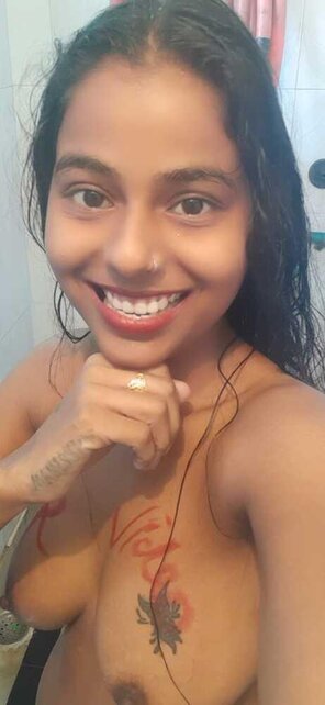 foto amatoriale Indian beautiful sexy slutty wife