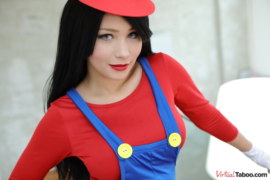 Natasha 10 Gamer Girl 5 (2)