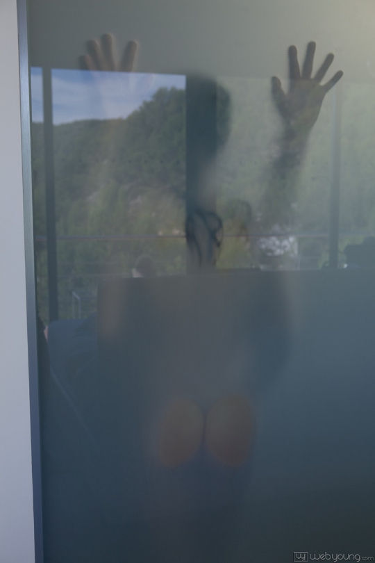 amateur photo 70880430_029_68f8