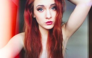 foto amateur Incredibly Hot Redhead Selfie