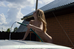 stunning_im-car-washer_leona_high_0111