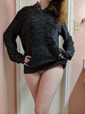 アマチュア写真 I don't think this sweater is long enough [F] 20