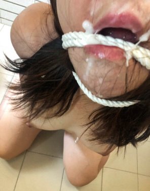 You don't mind i[f] sperm is on the rope?