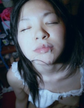 amateur photo Facial cumshot for cute asian teen girl