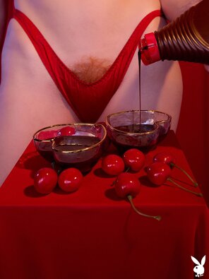 amateur photo LacyLennon_PlayingCupid_19