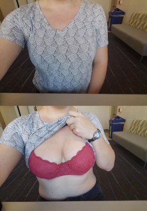 amateur photo A little [f]un while I was procrastinating studying in a secluded corner on campus.