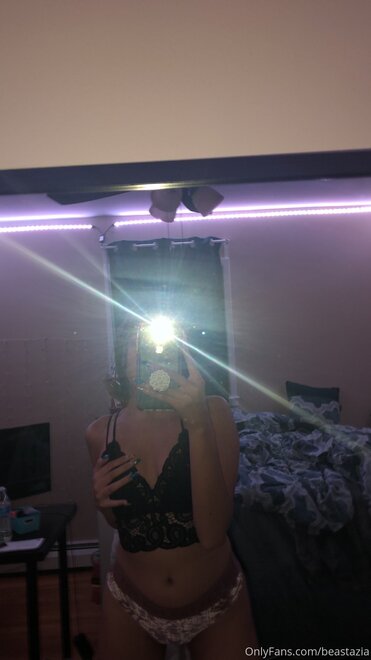 azialv - Mikey Kun (30)