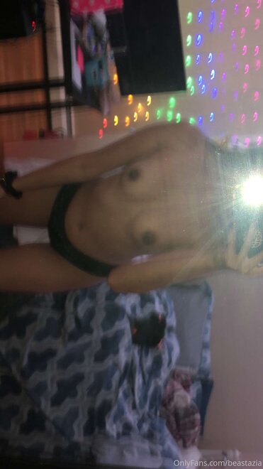 azialv - Mikey Kun (35)