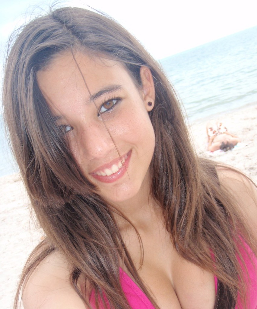 amateur photo Angie_Varona-013