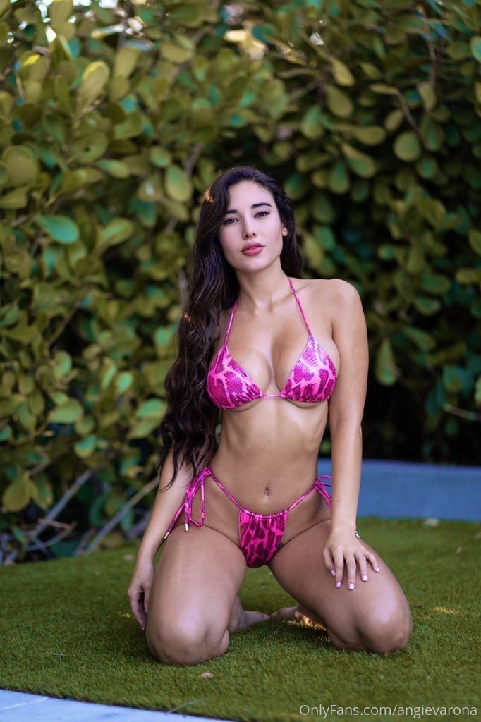 amateur photo 682x1024_e27450ddc726a2ae9d1720a57104a779