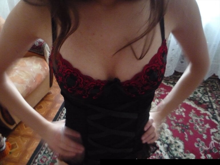 (seventy nine) [1600x1200] nude