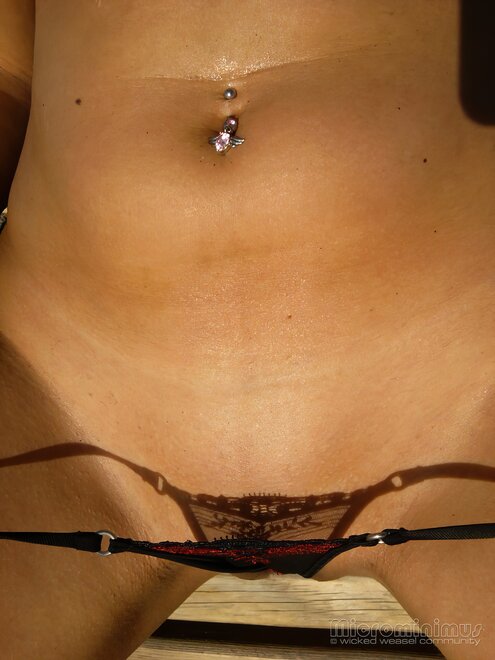 2012-01-03 15.33.26-topaz-enhance-3.1x nude