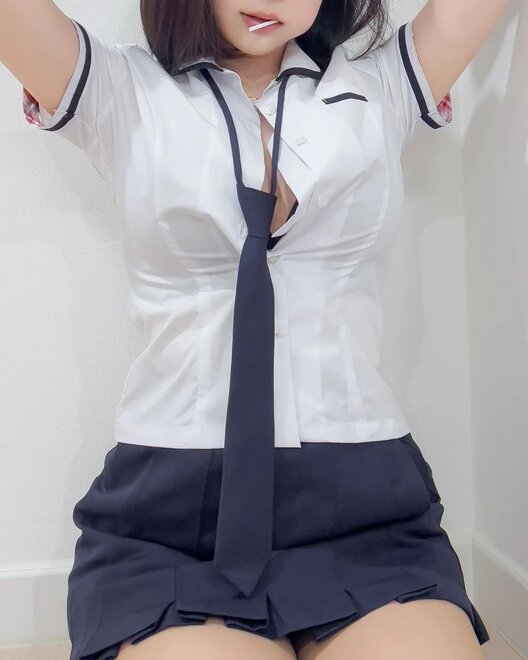 Kang-In-kyung-Collection-MrCong.com-034