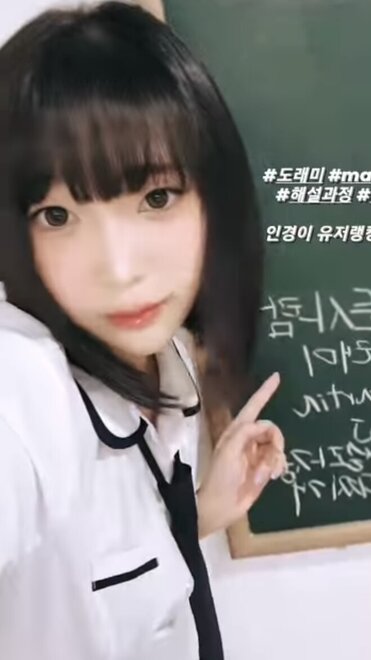 Kang-In-kyung-Collection-MrCong.com-038