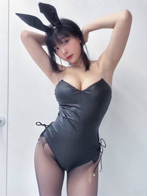 Kang-In-kyung-Collection-MrCong.com-111