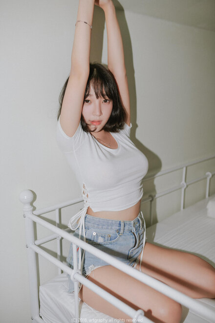 Kang-In-kyung-Collection-MrCong.com-475