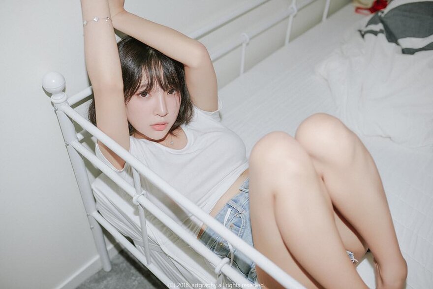 Kang-In-kyung-Collection-MrCong.com-488