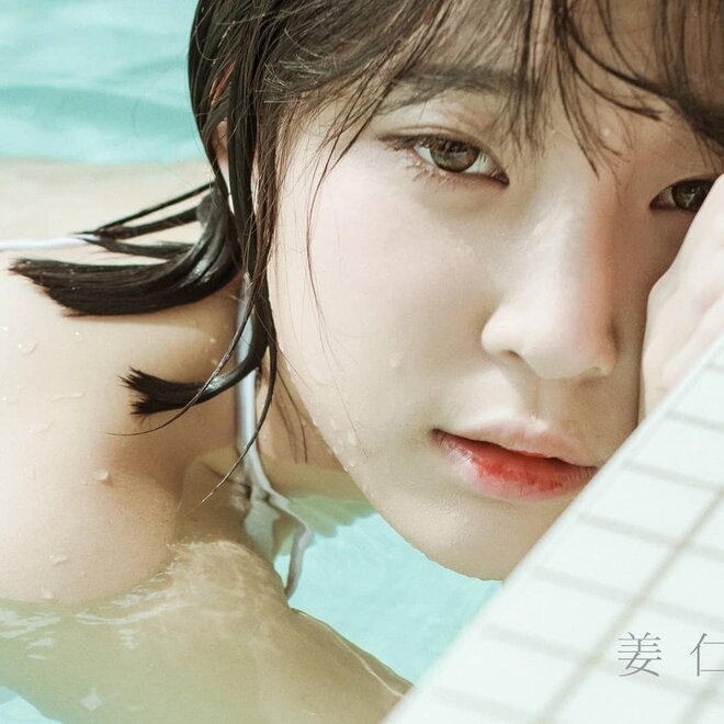 Kang-In-kyung-Collection-MrCong.com-591