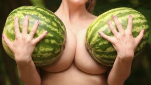 foto amadora Big melons