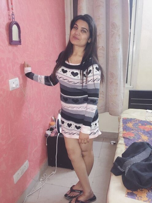 hot-desi-aunt-nude-for-lover-photos@-15
