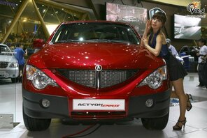 azjatki__hostessy_na_busan_car_show_6