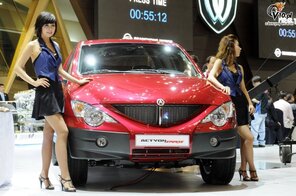 zdjęcie amatorskie azjatki__hostessy_na_busan_car_show_20