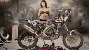 foto amadora 00 02 ANNA POLINA motorcycle motocross Dakar Rally