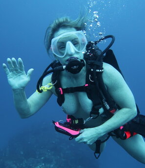 foto amateur Underwater swingers 7