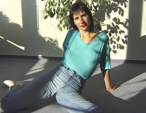 amateur photo Amateur porn actress Gabrielle Hannah in sexy jeans strips on a sunny day (15)