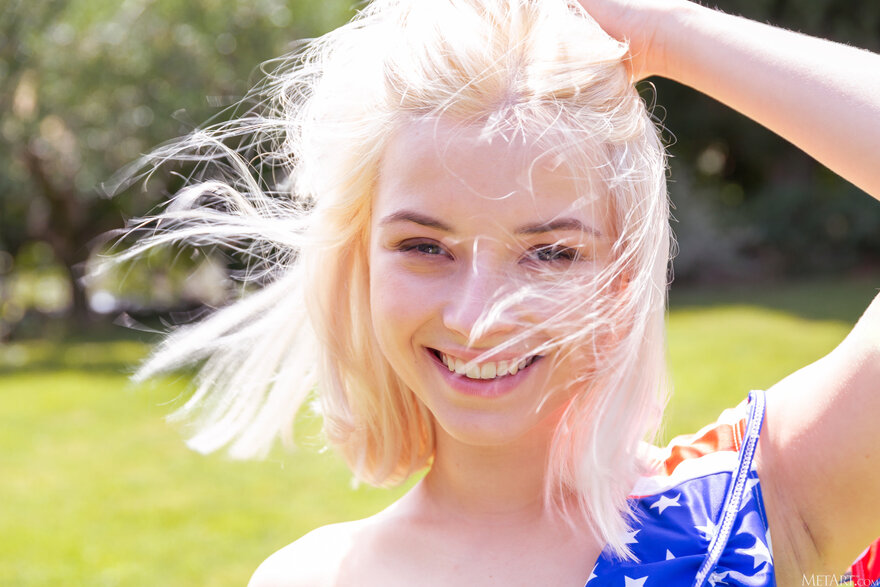 MetArt_Enjoy-Life_Bianca-Bell_high_0136