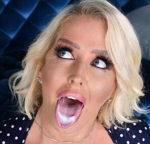 amateurfoto Alura TNT Jenson 3 (Porn Pics)