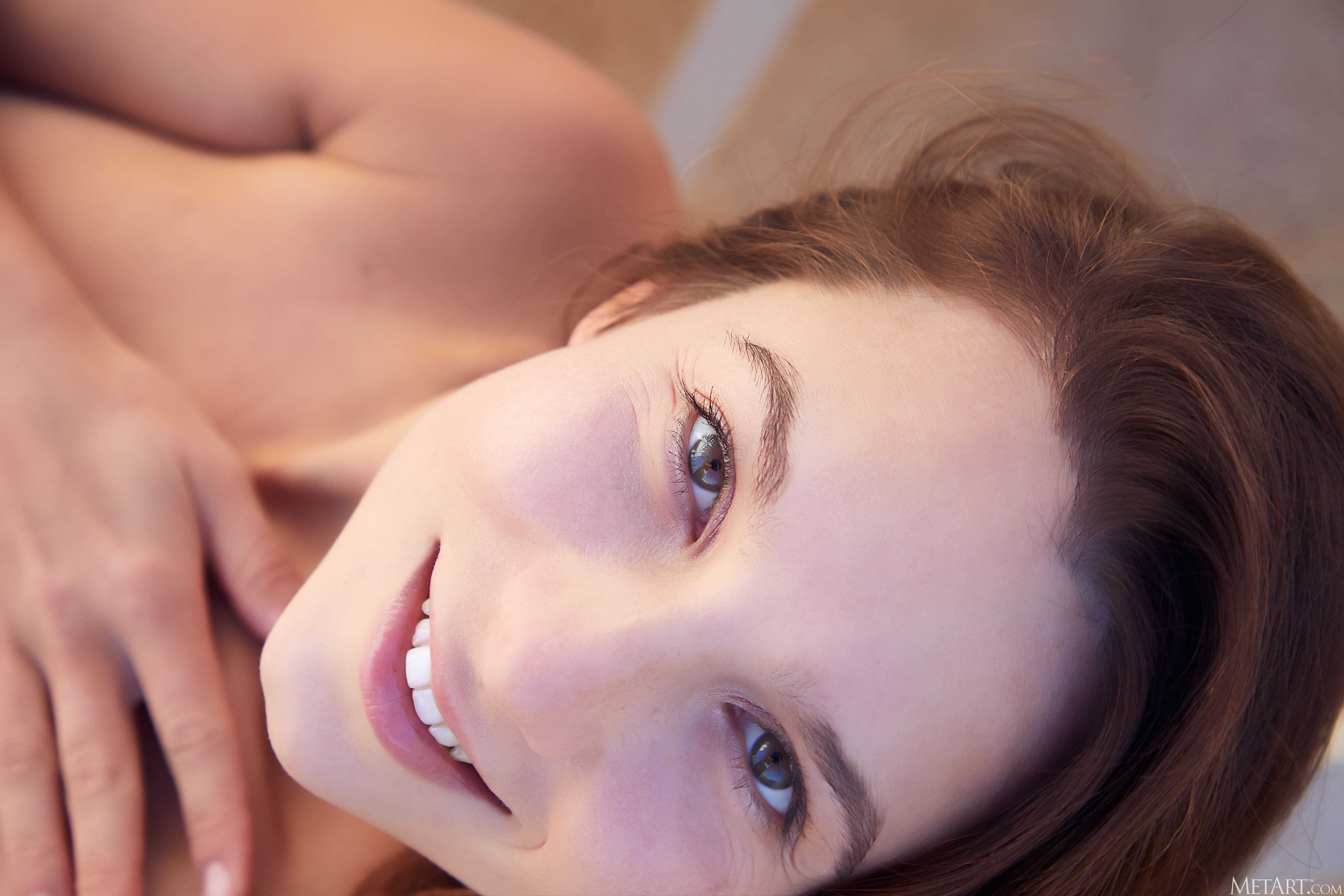amateur photo MetArt_At-Your-Service_Belka_high_0124