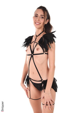 Carnal Sandra Lyd 26yo – Feather Caress – 50 pics