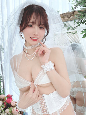 けんけん (Kenken - snexxxxxxx) White Wedding Dress (3)