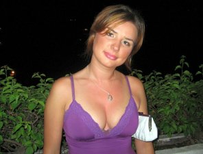 foto amateur Girl with nice cleavage