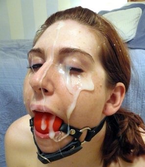 amateur photo Submissive facial slut