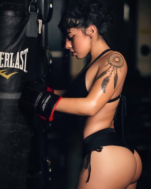 amateur-Foto A sexy fit Latina - II