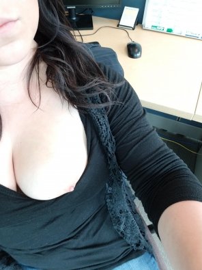 amateurfoto [F] Come bend me over this desk