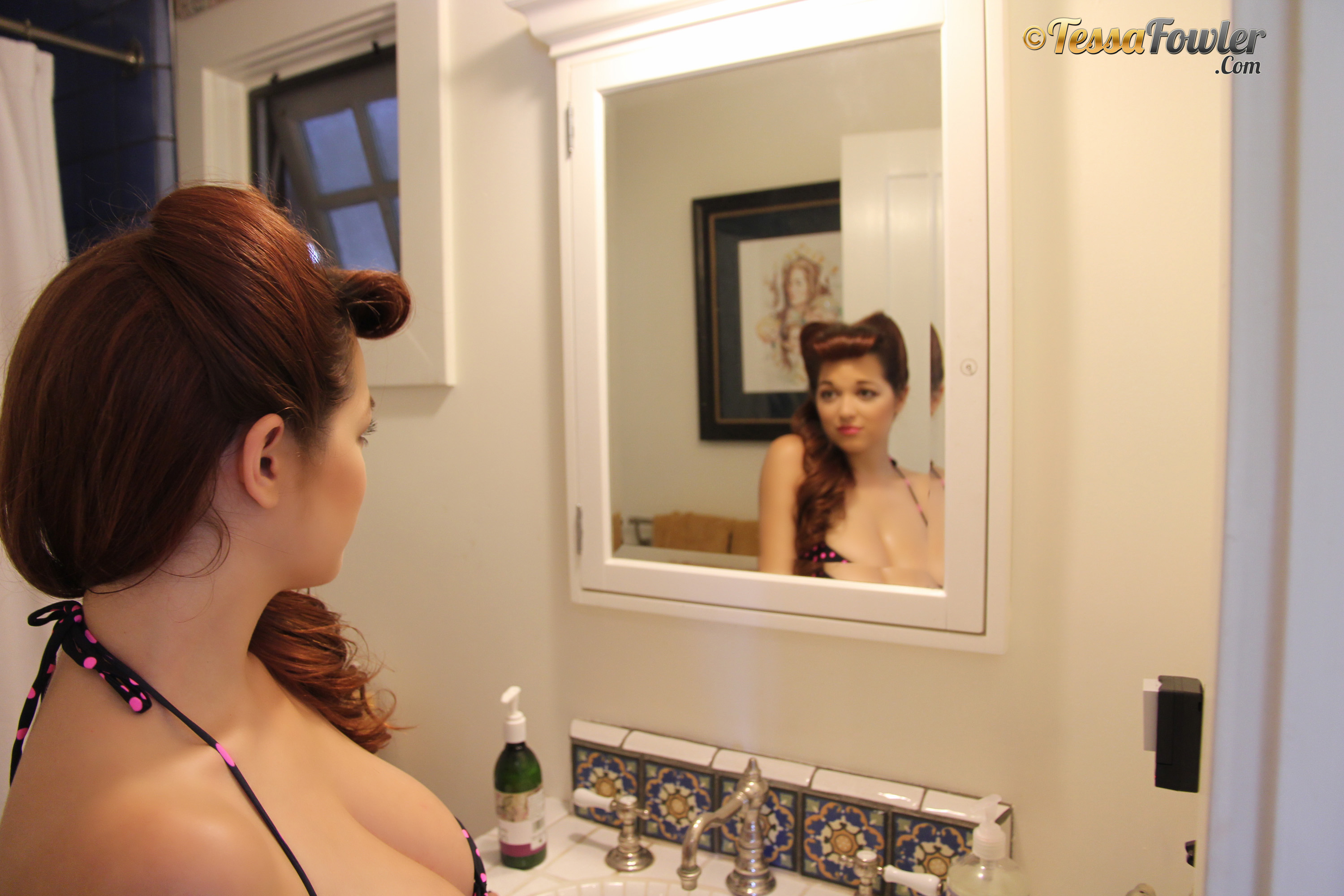 amateur photo polkadot_pinup_bts_set_1-1