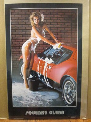 foto amateur 'Squeaky Clean,' iconic 80s pinup girl