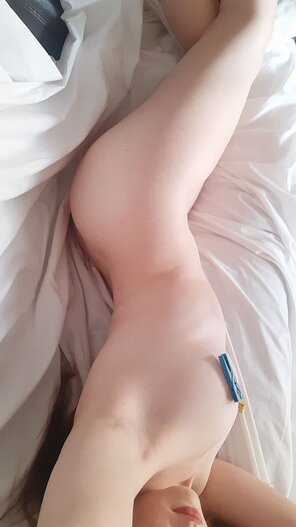 foto amateur [F][OC] How do I look in these pegs? ðŸ˜‰