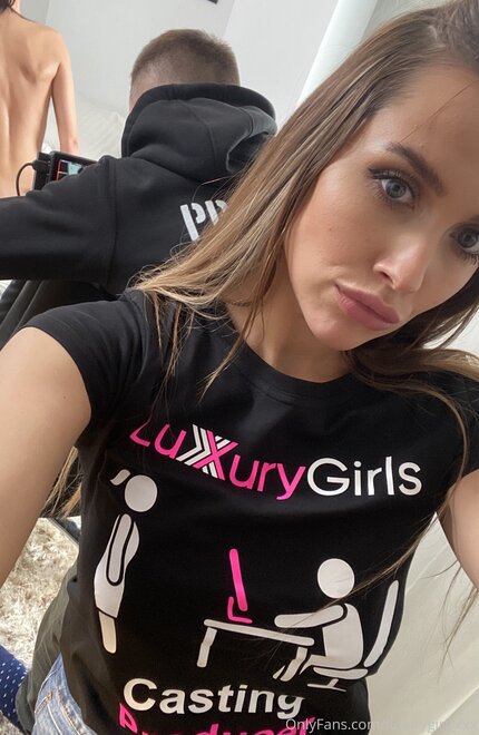 Pics by @onlyforfan_online 330