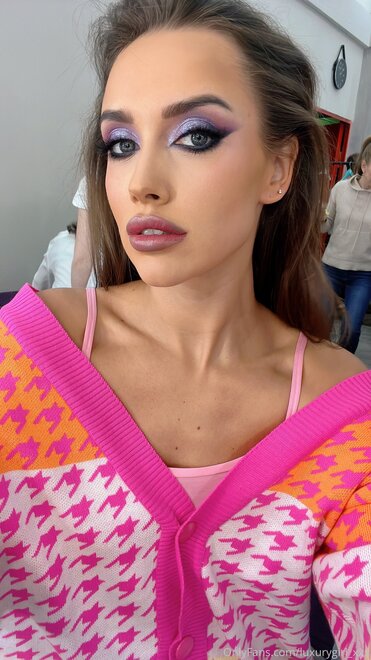 Pics by @onlyforfan_online 384