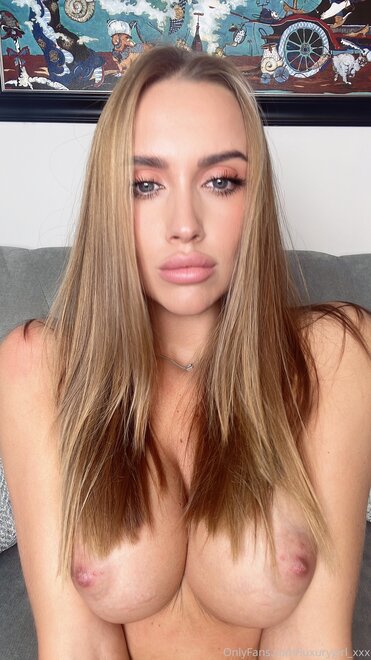 Pics by @onlyforfan_online 386