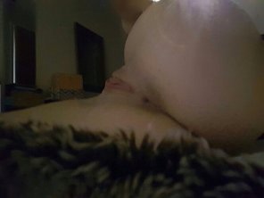 amateur pic Woke up ready for a pounding :D [f]
