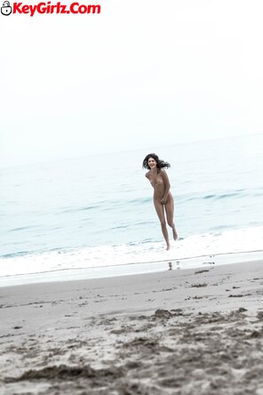 amateur pic Kendall Jenner Naked (49 Photos) (38)-ink