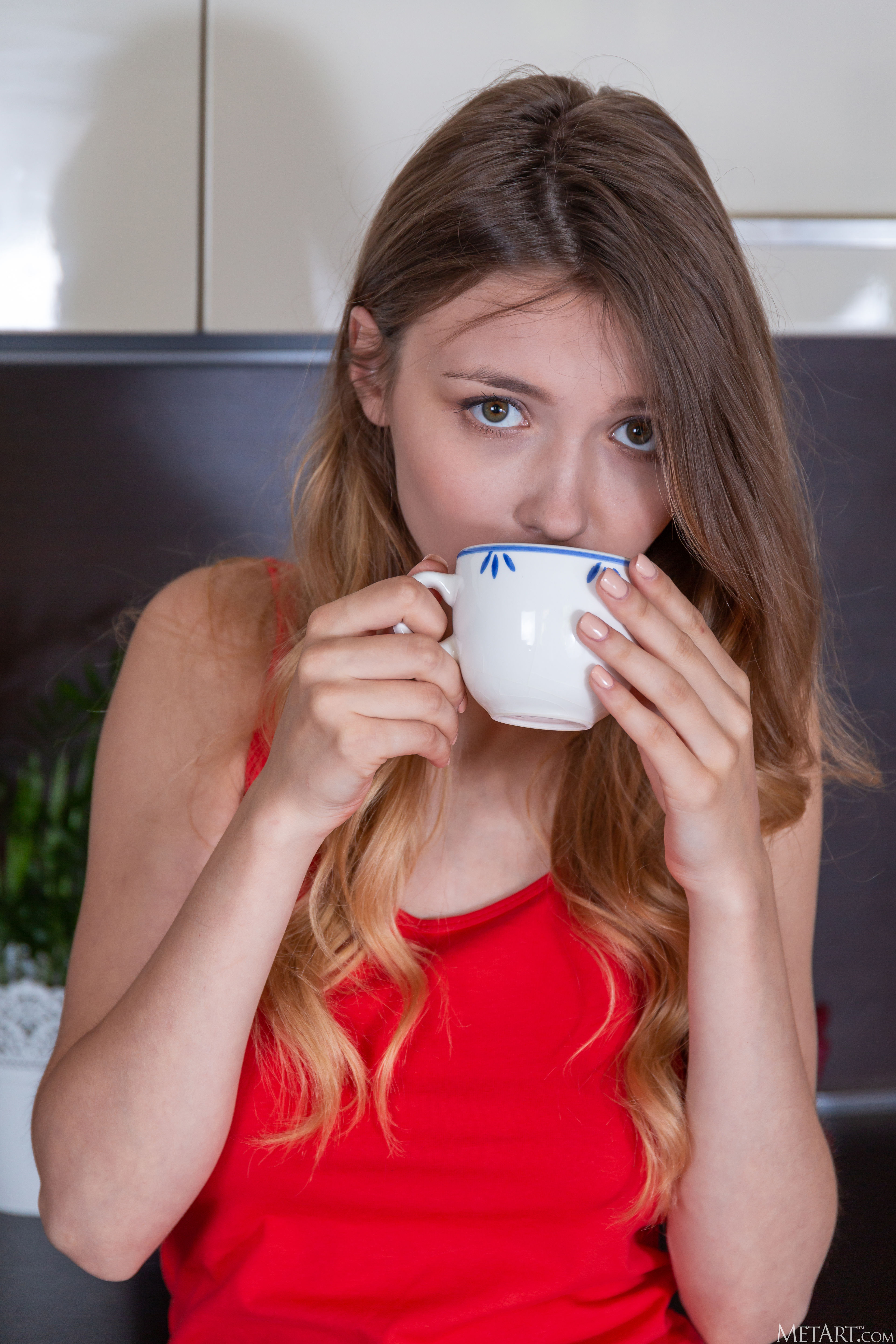 amateur photo MetArt_Casually-Hot_Mila-Azul_high_0003