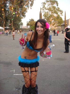 Rave Girl - Gorgeous rave girl